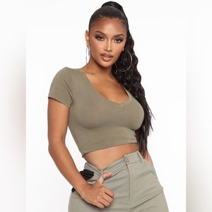 Fashion Nova V Neck Crop Tee